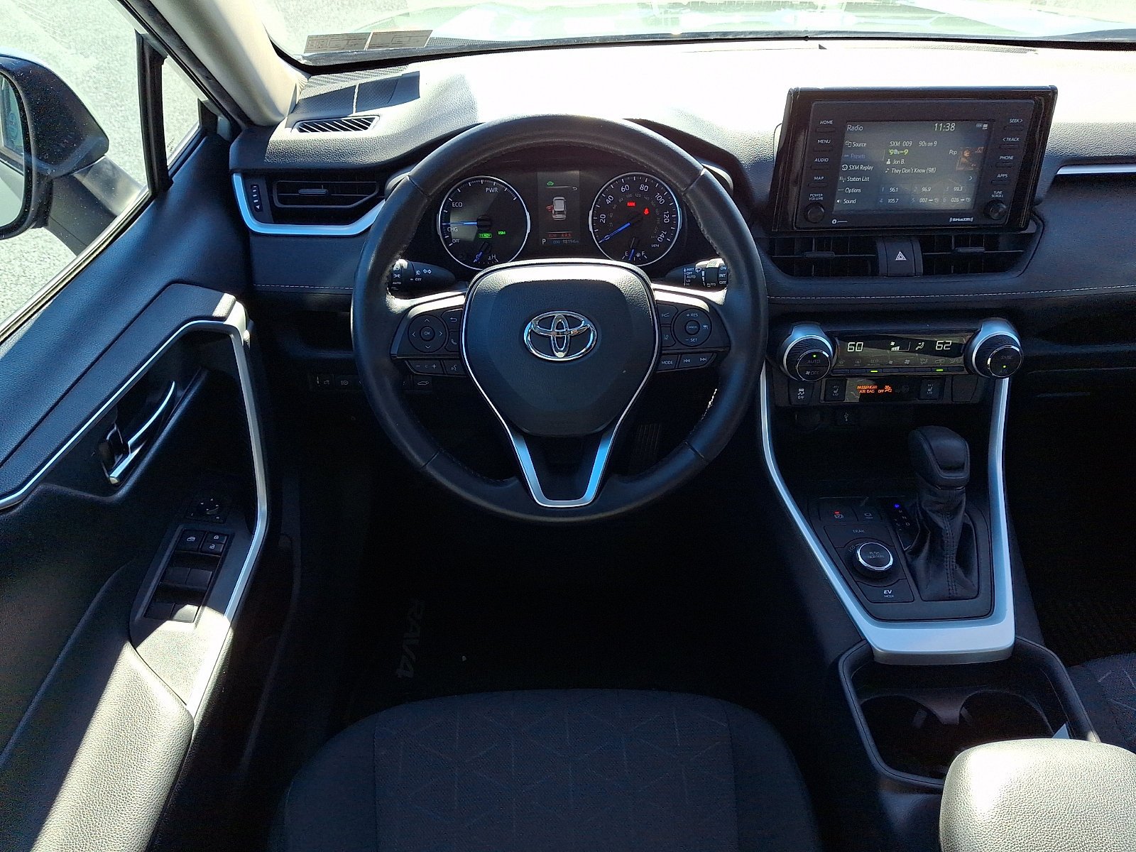 Used 2021 Toyota RAV4 XLE w/ Convenience Package AWD/4WD image 13