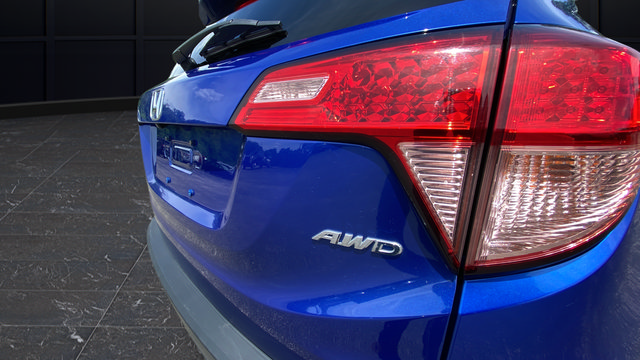 Used 2018 Honda HR-V EX image 30