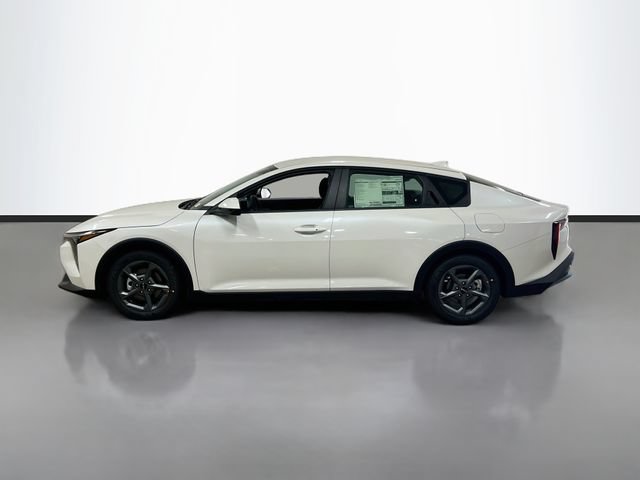 New 2026 Kia K4 FWD image 4