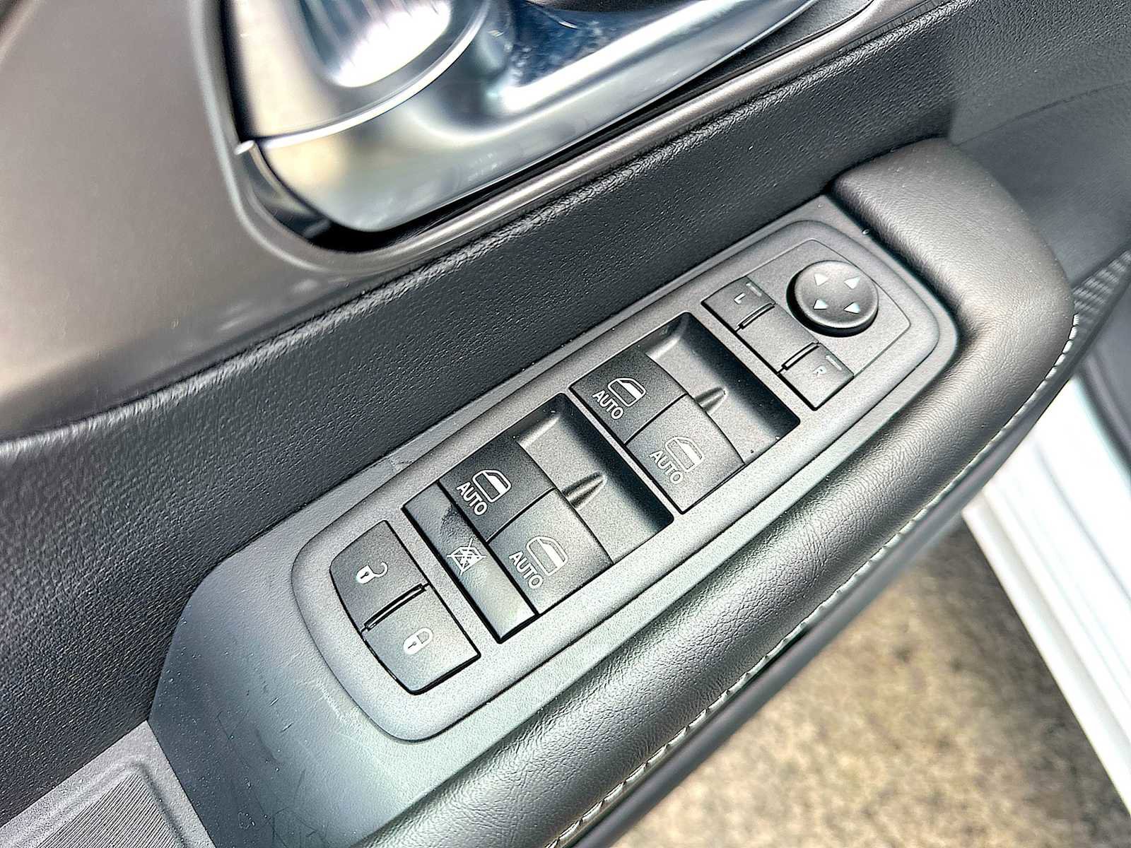 New 2026 Chrysler Voyager LX FWD image 15