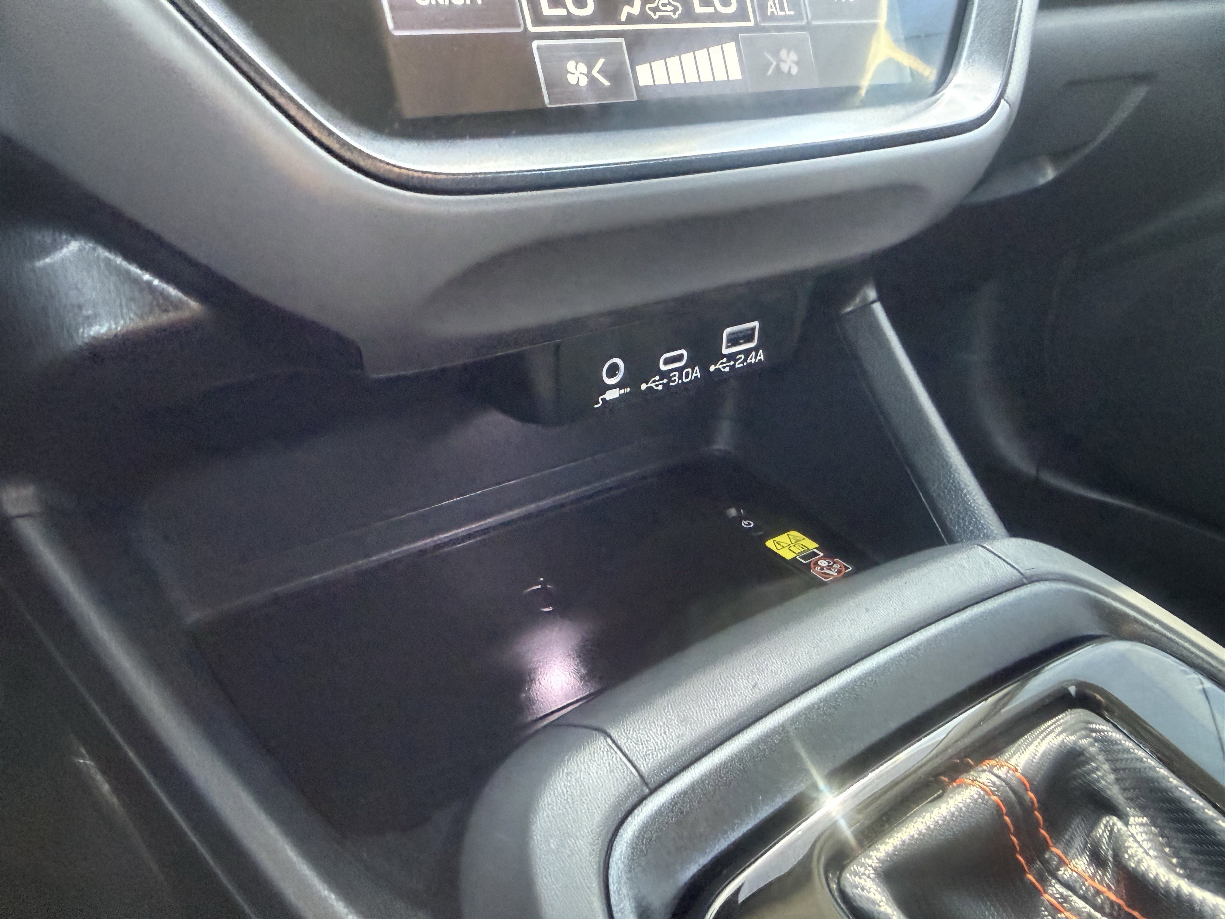 Used 2025 Subaru Crosstrek 2.5i Limited w/ Crosstrek Mirror Package image 29