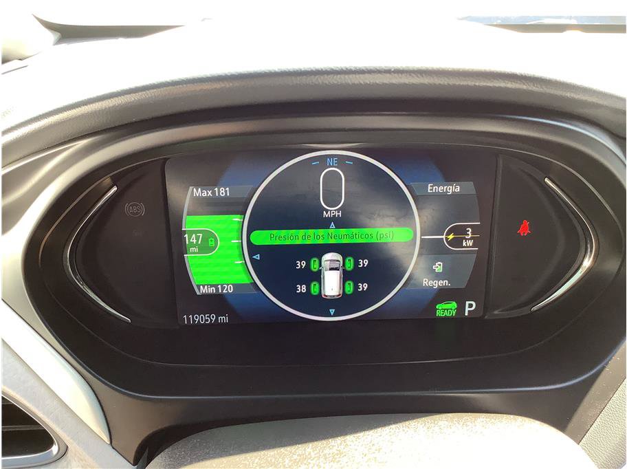 Used 2017 Chevrolet Bolt Premier w/ Driver Confidence II Package FWD image 11