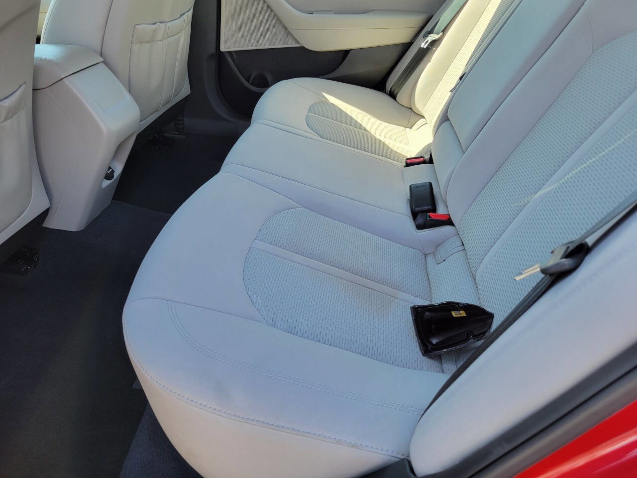 Used 2017 Hyundai Sonata SE image 20