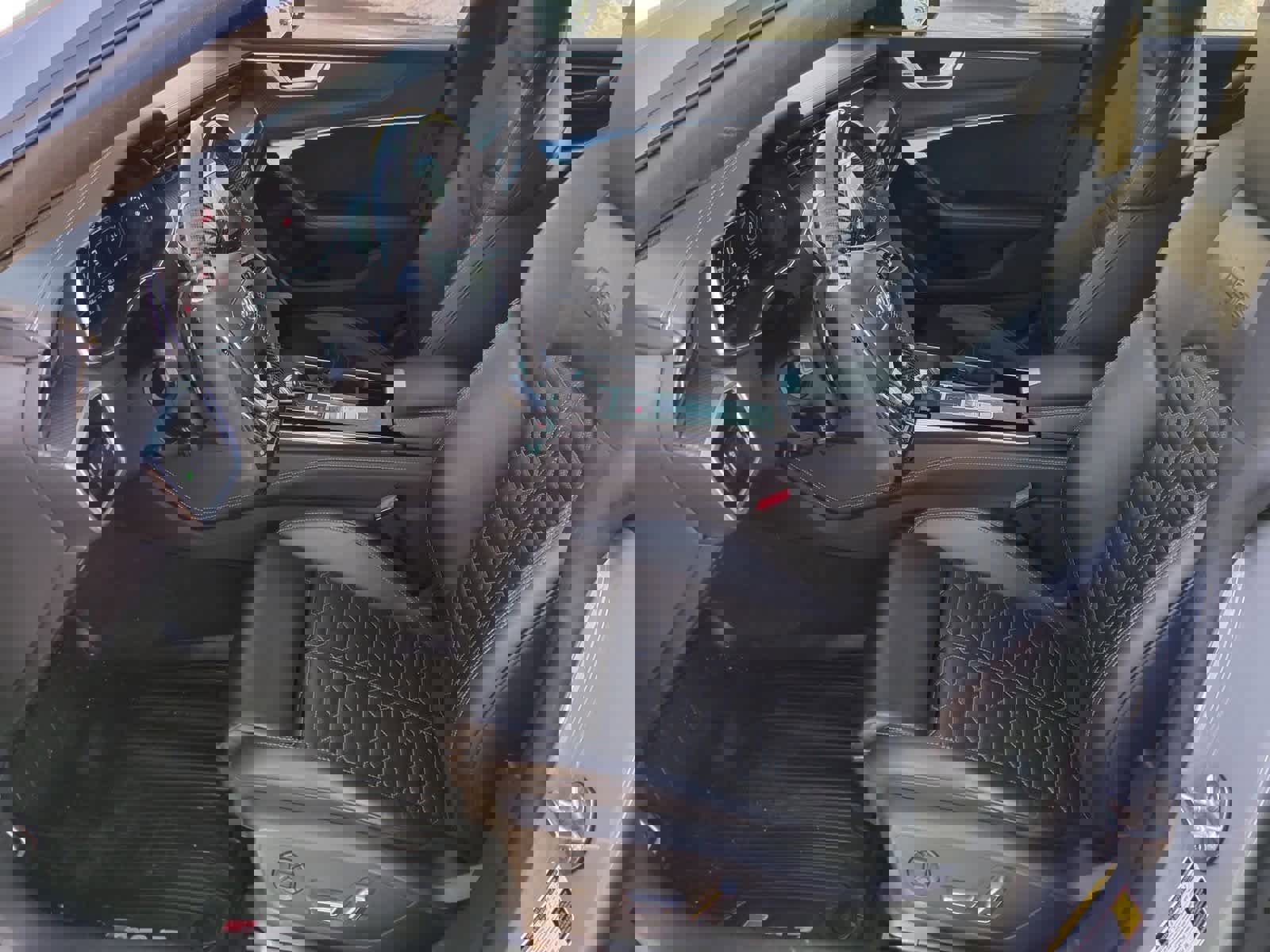 Used 2021 Audi RS 7 Sportback w/ Carbon Optic Package image 16