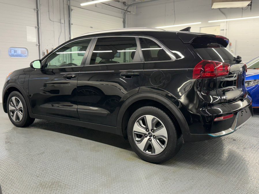 Used 2019 Kia Niro LX image 11