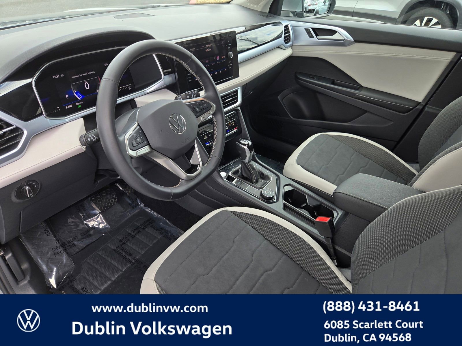 Used 2025 Volkswagen Taos SE image 9