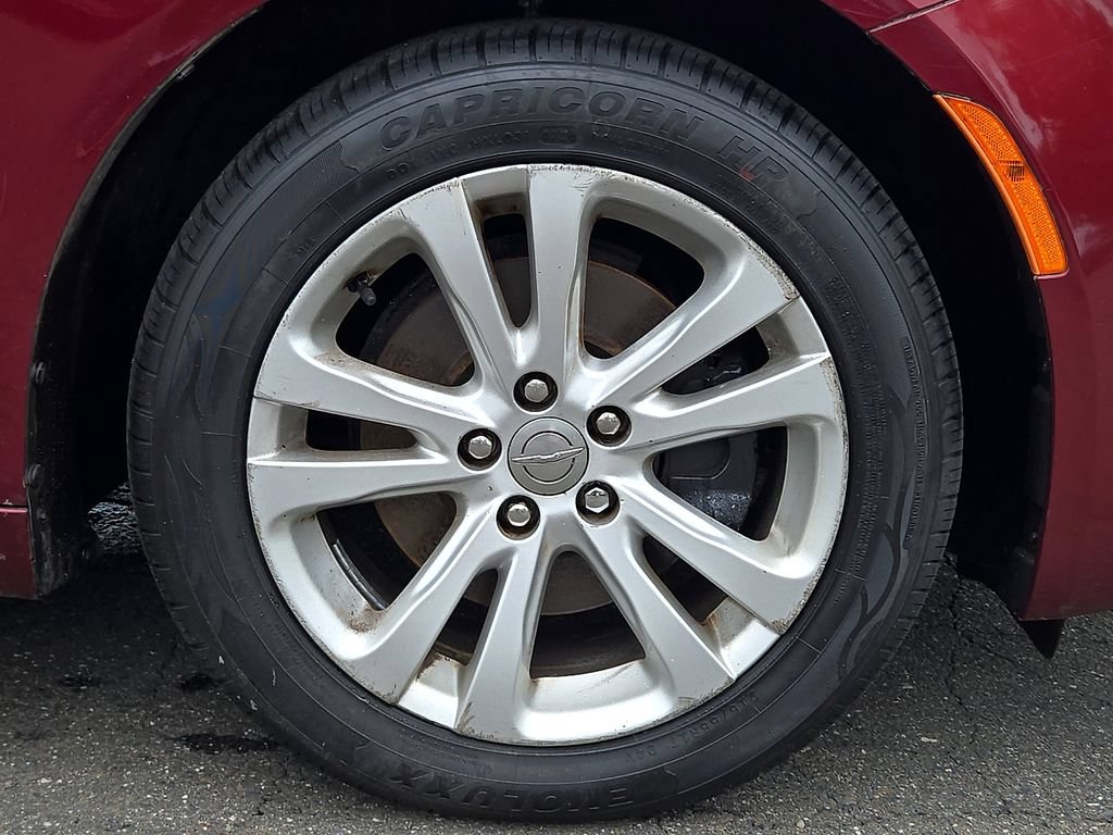 Used 2015 Chrysler 200 Limited FWD image 12
