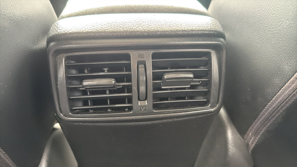 Used 2018 Nissan Rogue SL AWD/4WD image 13