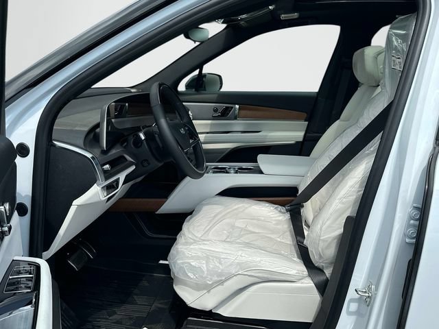 New 2027 Cadillac Vistiq Sport w/ LPO, Floor Liner Package AWD/4WD image 10