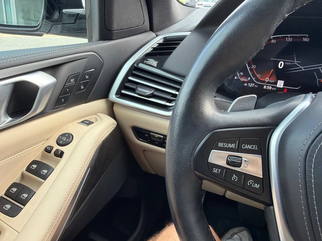 Used 2022 BMW X5 sDrive40i w/ Luxury Seating Package RWD image 21