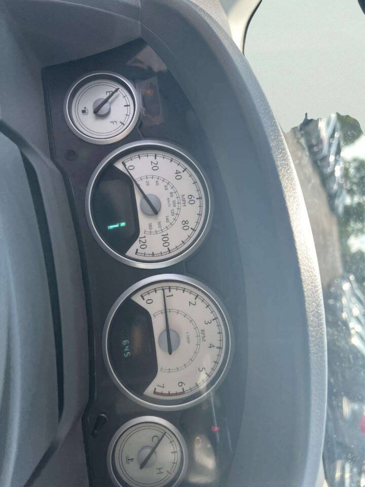Used 2008 Chrysler Town & Country Limited w/ Entertainment Group #3 FWD image 9