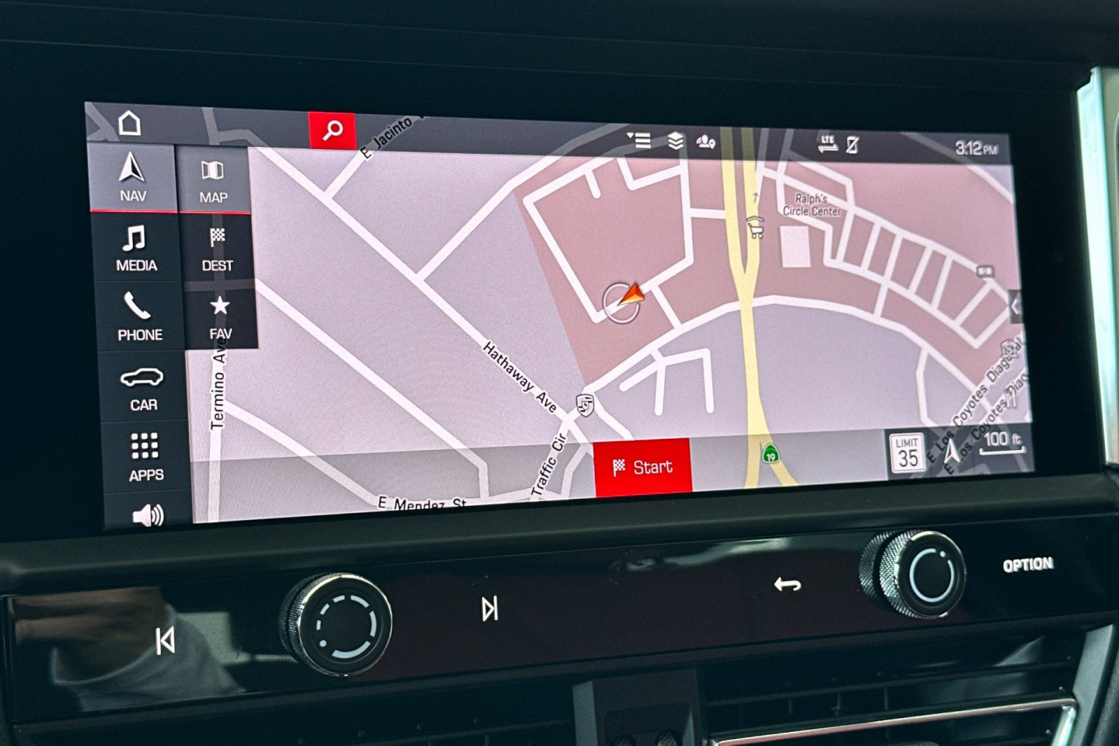 Certified 2025 Porsche Macan image 19