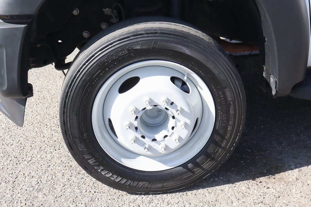 Used 2016 Ford F550 2WD Regular Cab Super Duty image 36