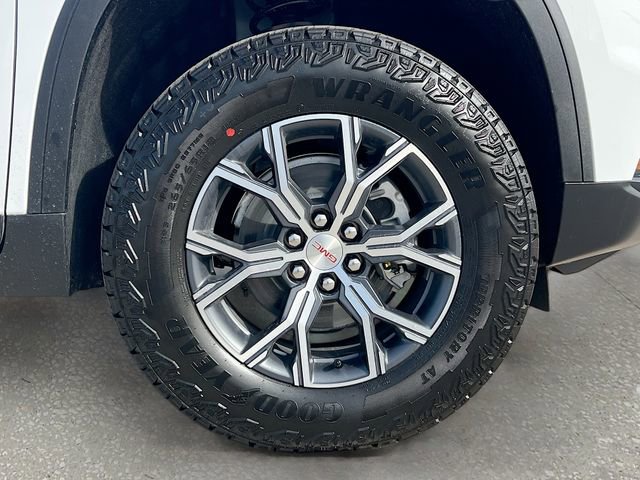 New 2026 GMC Acadia AT4 w/ Luxury Package image 19