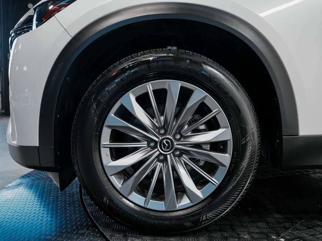 Used 2024 MAZDA CX-90 3.3 Turbo w/ Preferred Plus image 9