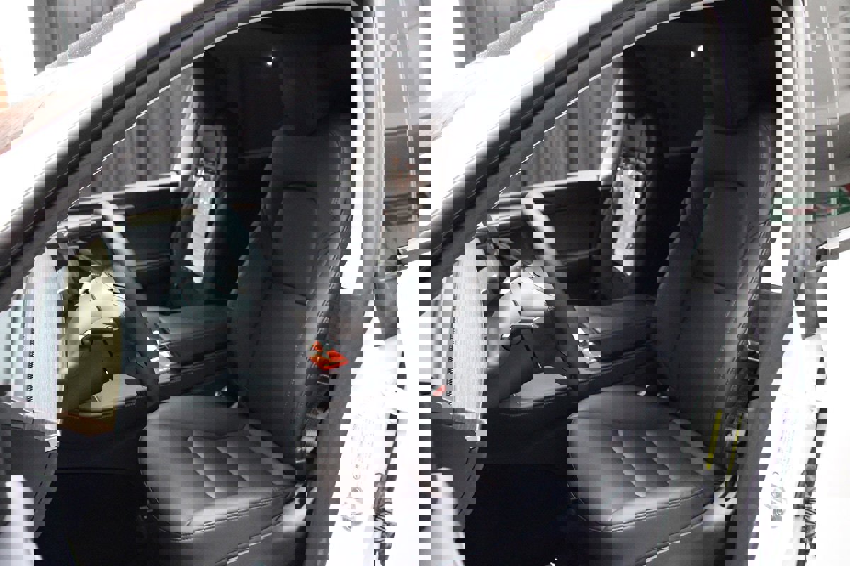 Used 2023 Tesla Model Y Long Range image 27