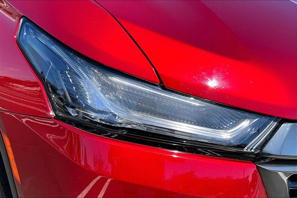 Used 2023 Chevrolet Traverse RS AWD/4WD image 28