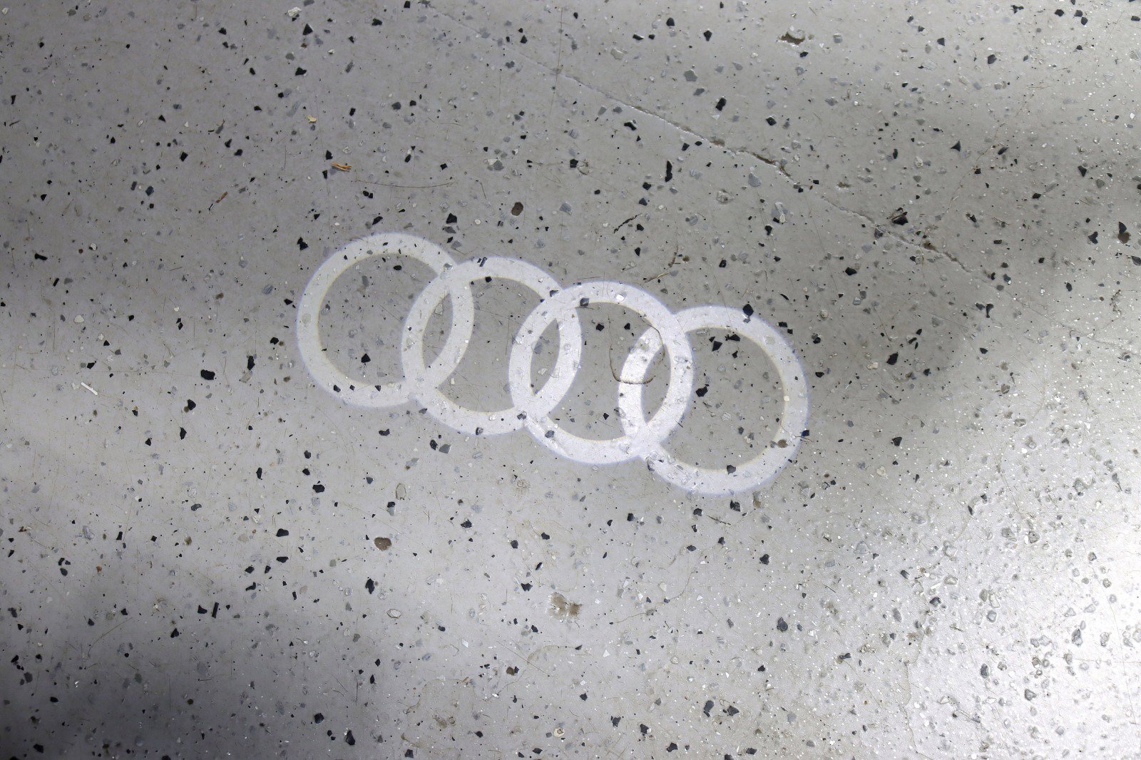 Used 2022 Audi Q4 e-tron Premium Plus image 34