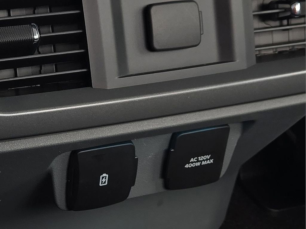 Used 2022 Ford F150 XLT w/ Equipment Group 302A High image 10