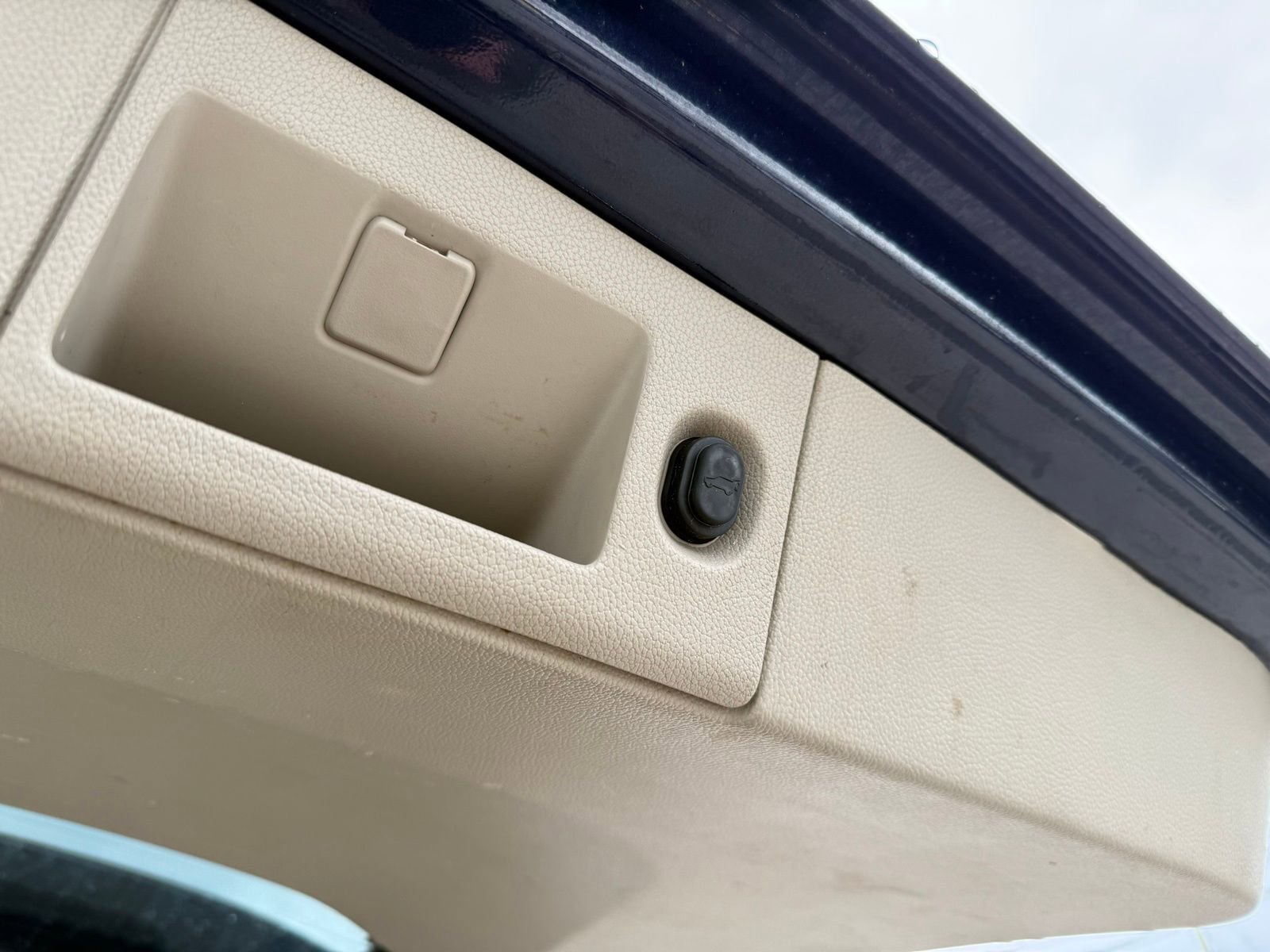 Used 2018 GMC Yukon Denali w/ Open Road Package image 32