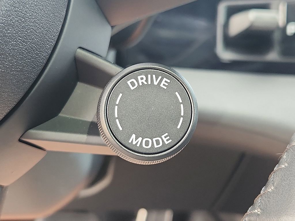 Certified 2025 Porsche Taycan image 24