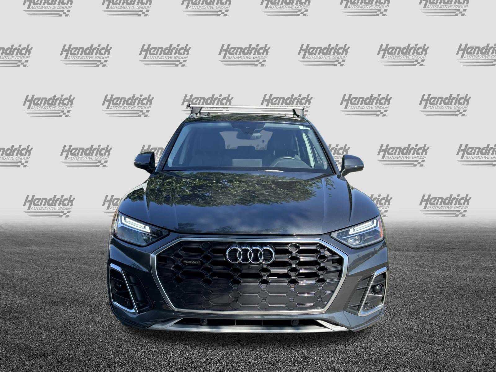 Used 2023 Audi Q5 2.0T Premium Plus w/ Premium Plus Package AWD/4WD image 3