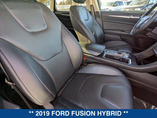 Used 2019 Ford Fusion Titanium image 24