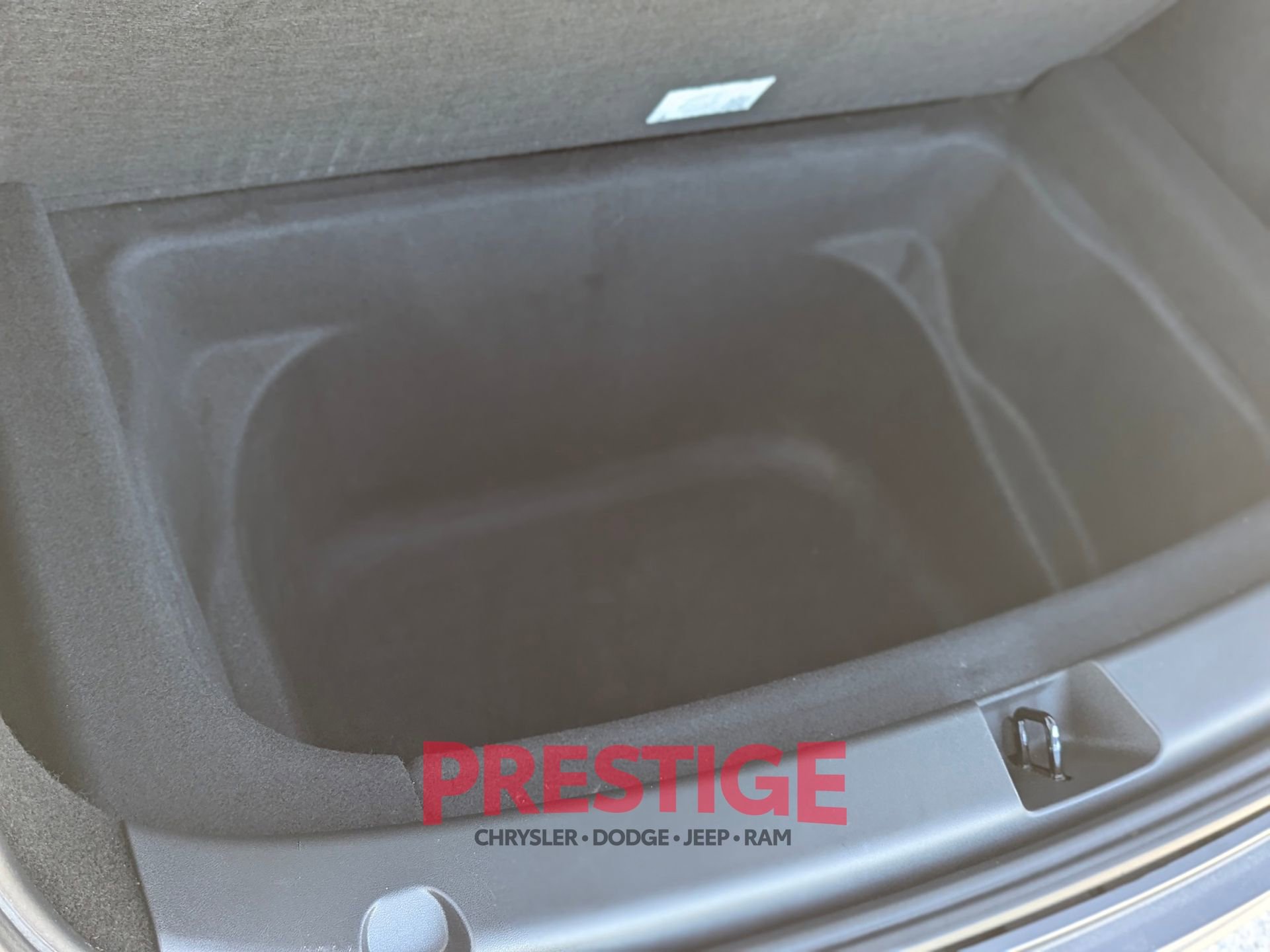 Used 2020 Tesla Model Y Long Range AWD/4WD image 10