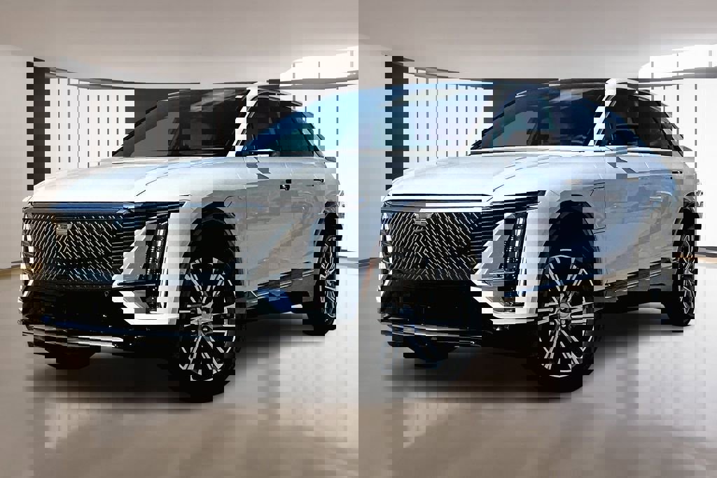 New 2026 Cadillac Lyriq Luxury image 1