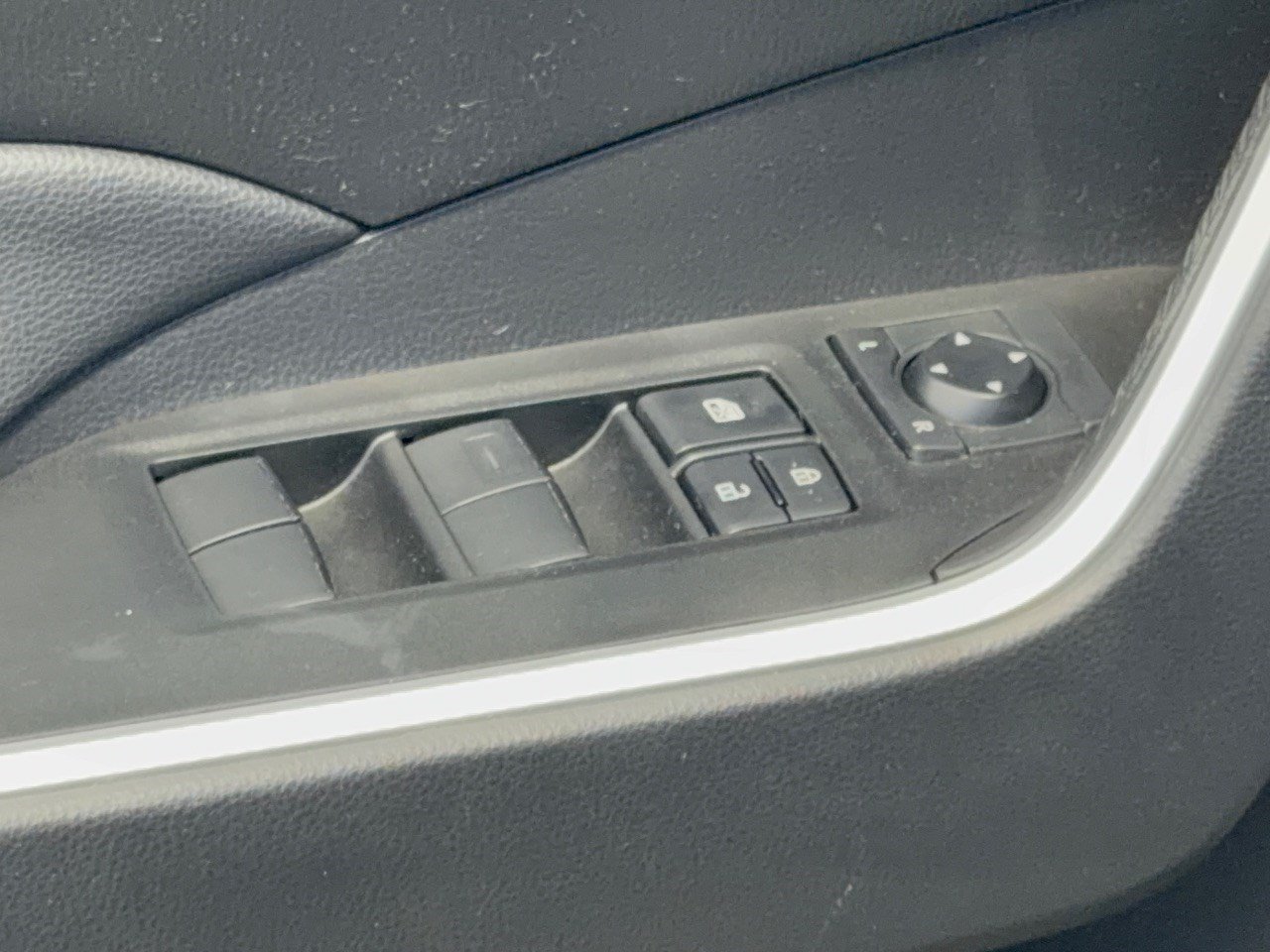 Used 2023 Toyota RAV4 LE AWD/4WD image 15