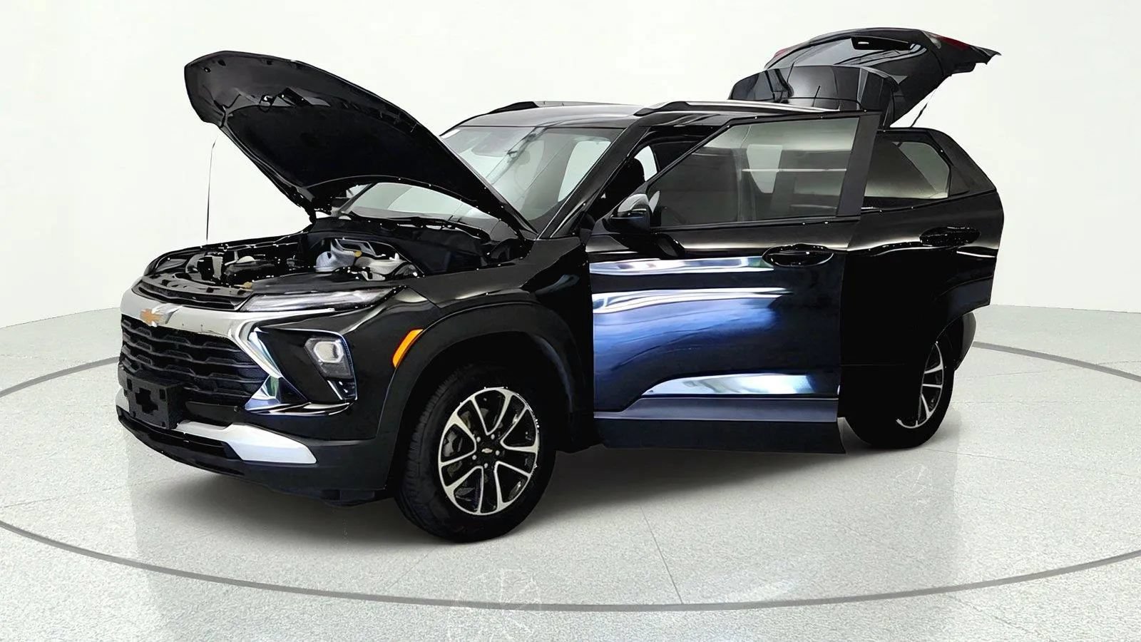 Used 2025 Chevrolet TrailBlazer LT AWD/4WD image 9