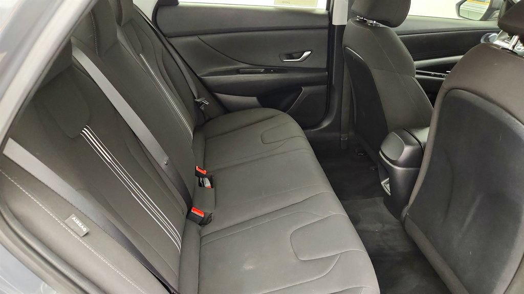 Used 2024 Hyundai Elantra SEL FWD image 23