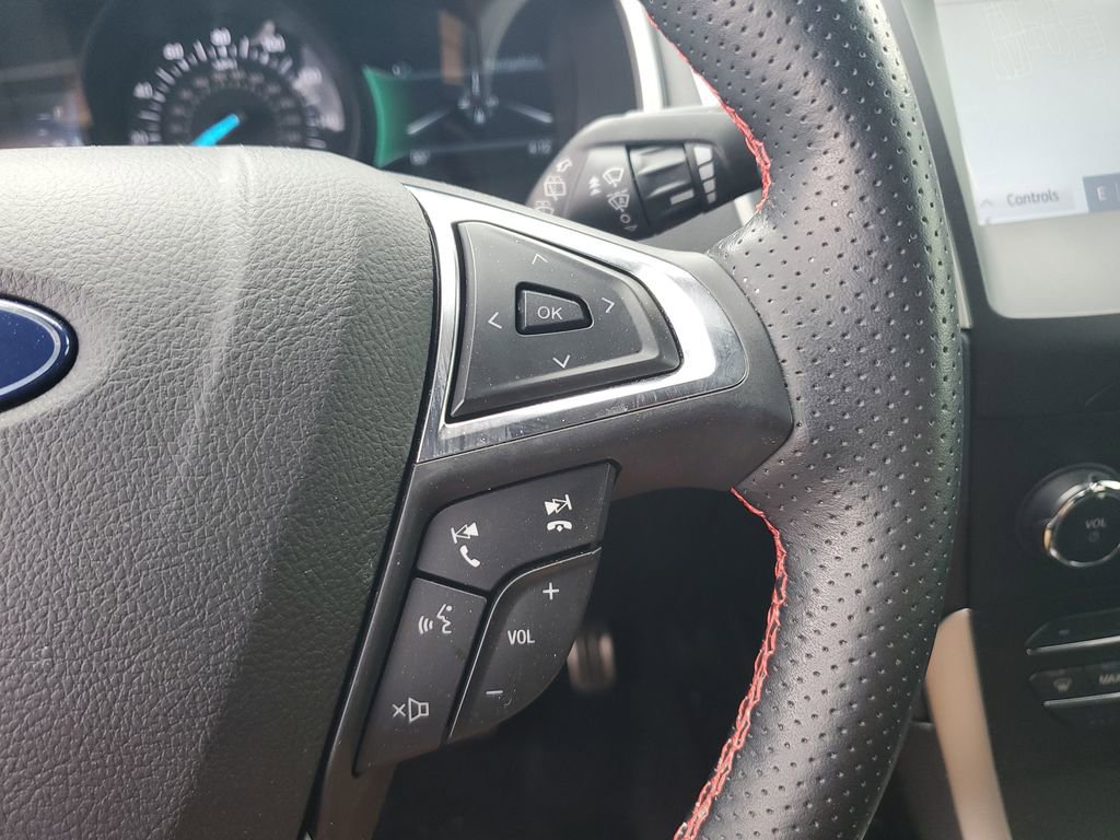 Used 2020 Ford Edge ST-Line FWD image 21