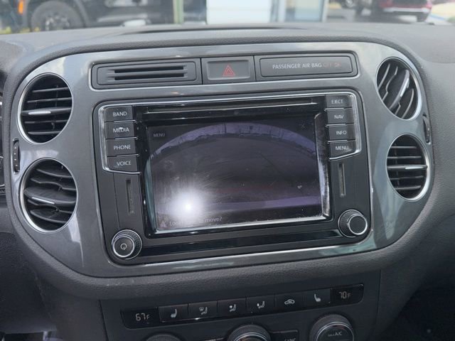 Used 2017 Volkswagen Tiguan Sport image 8