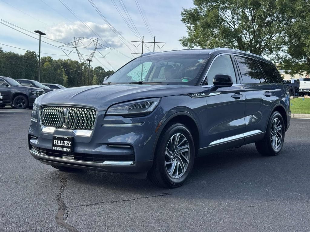 Used 2021 Lincoln Aviator AWD w/ Elements Package image 25