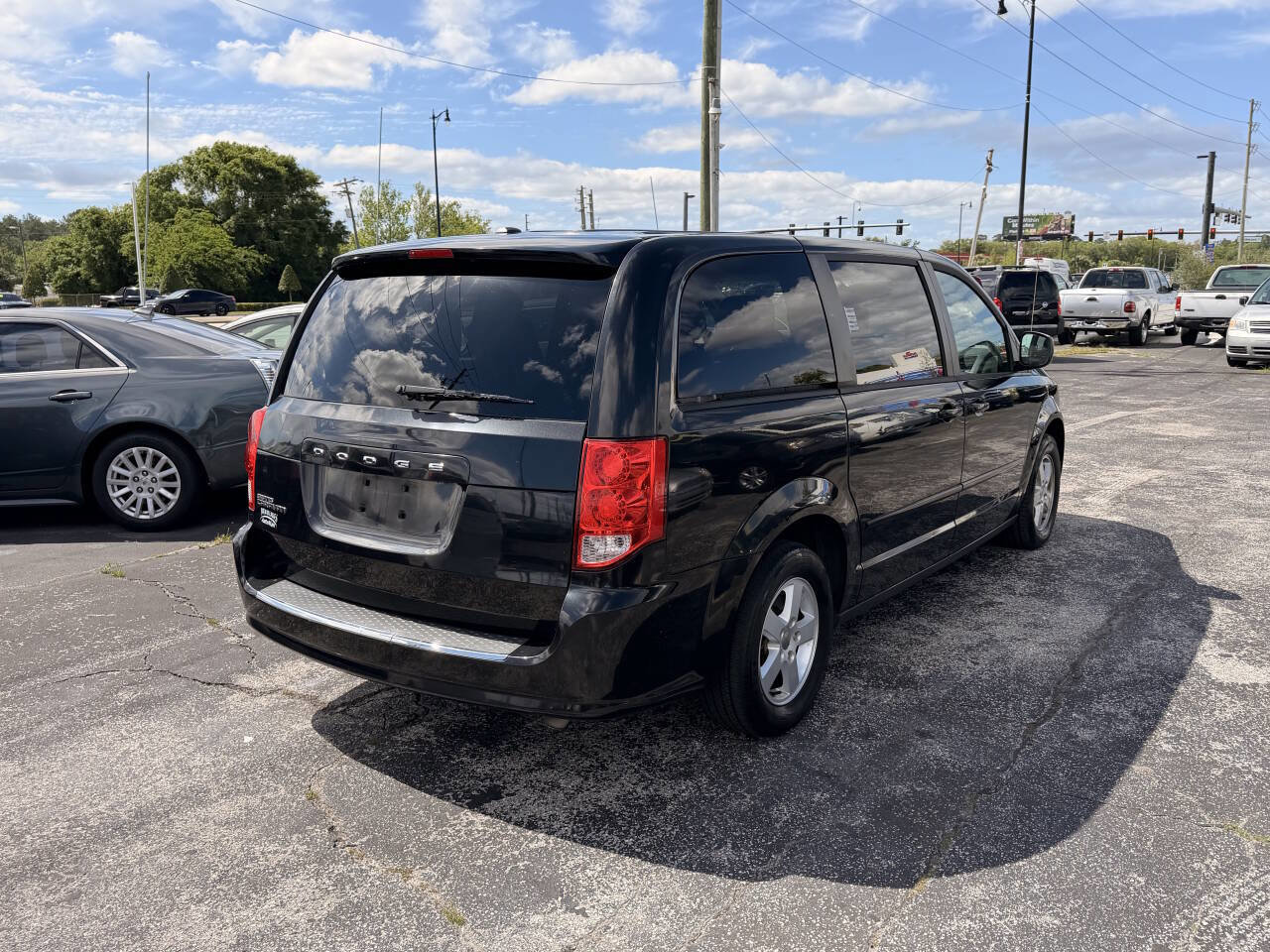 Used 2012 Dodge Grand Caravan SE FWD image 4