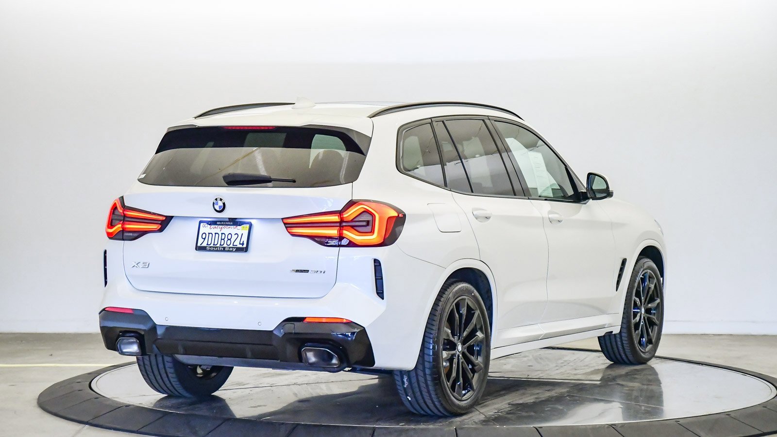 Certified 2023 BMW X3 sDrive30i w/ M Sport Package image 5