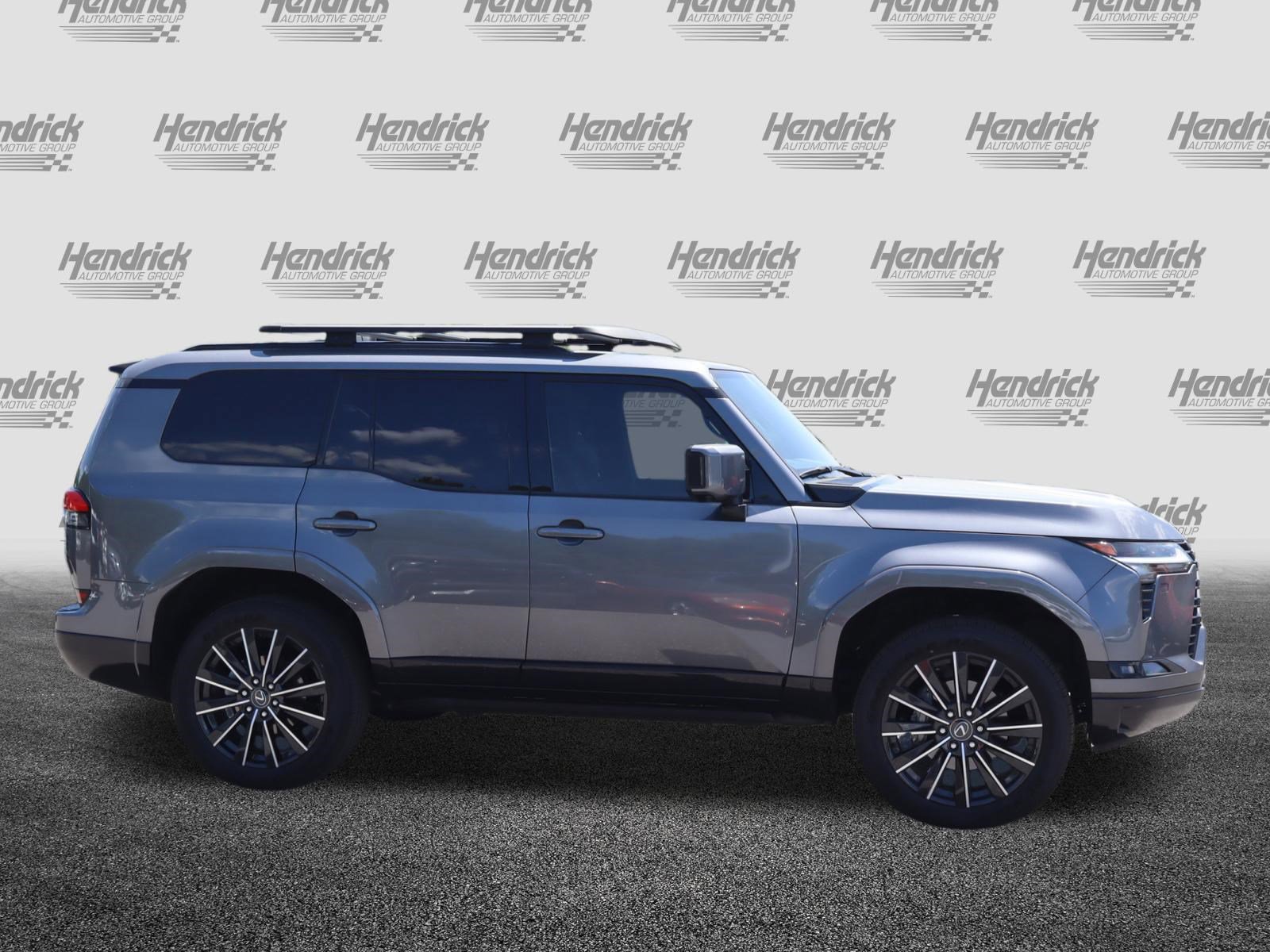 Used 2025 Lexus GX 550 w/ Accessory Package (2T) AWD/4WD image 10