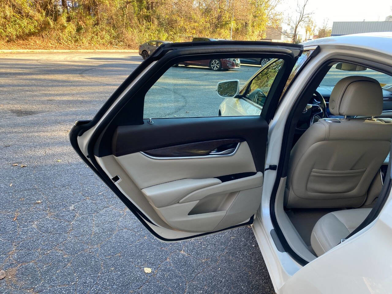 Used 2014 Cadillac XTS Premium w/ Driver Assist Package image 35