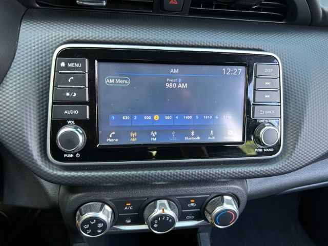 Used 2022 Nissan Kicks S FWD image 12