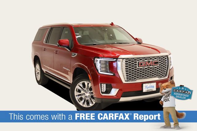 Used 2024 GMC Yukon XL Denali w/ Advanced Technology Package image 2