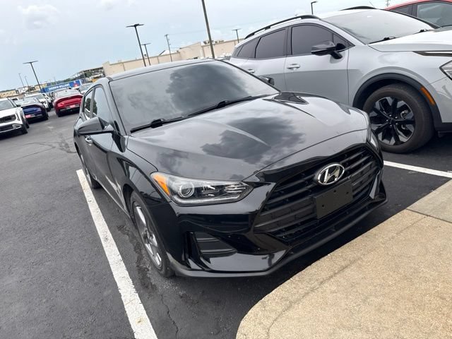 Used 2019 Hyundai Veloster 2.0 FWD image 3