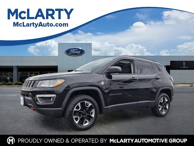 Used 2018 Jeep Compass Trailhawk w/ Leather Interior Group AWD/4WD image 1