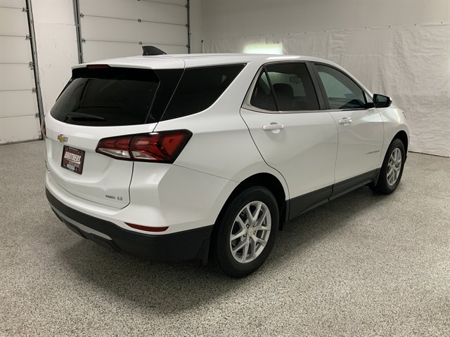 Used 2023 Chevrolet Equinox LT w/ LPO, Floor Liner Package image 5