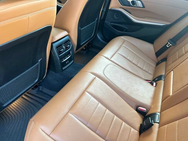 Used 2021 BMW 330i xDrive Sedan w/ M Sport Package AWD/4WD image 13