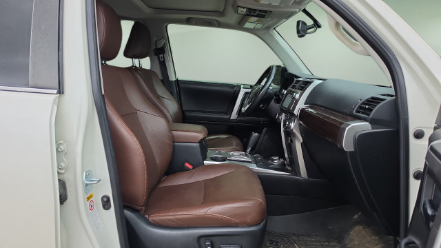 Used 2019 Toyota 4Runner Limited AWD/4WD image 14