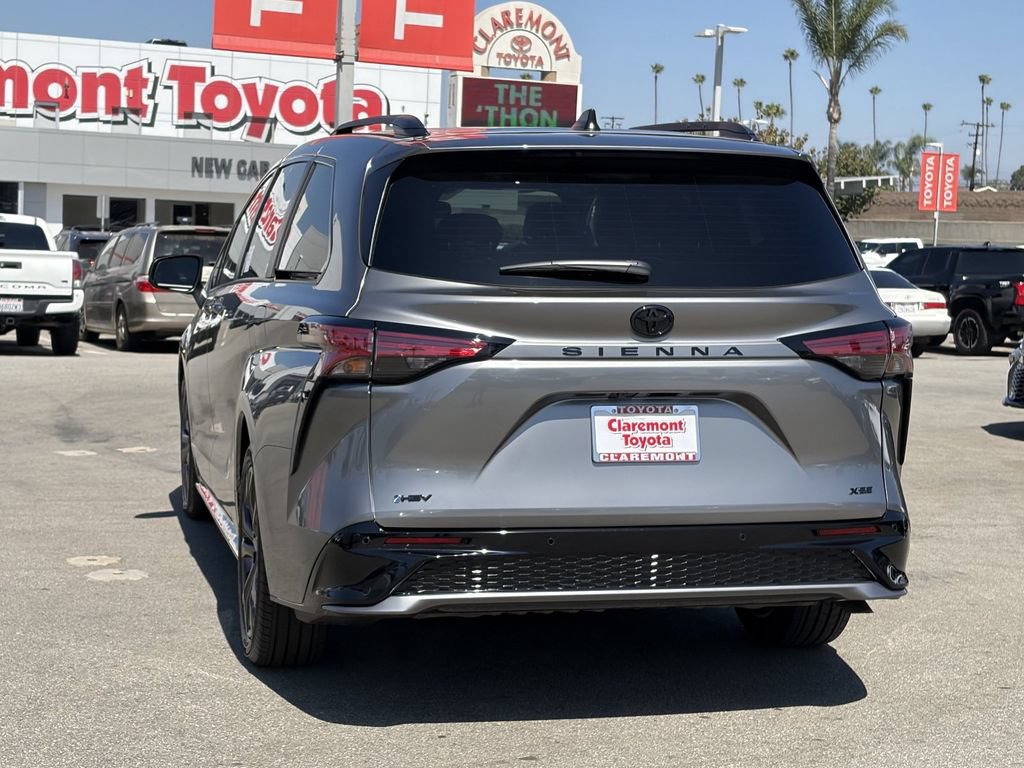 Certified 2026 Toyota Sienna XSE FWD image 46
