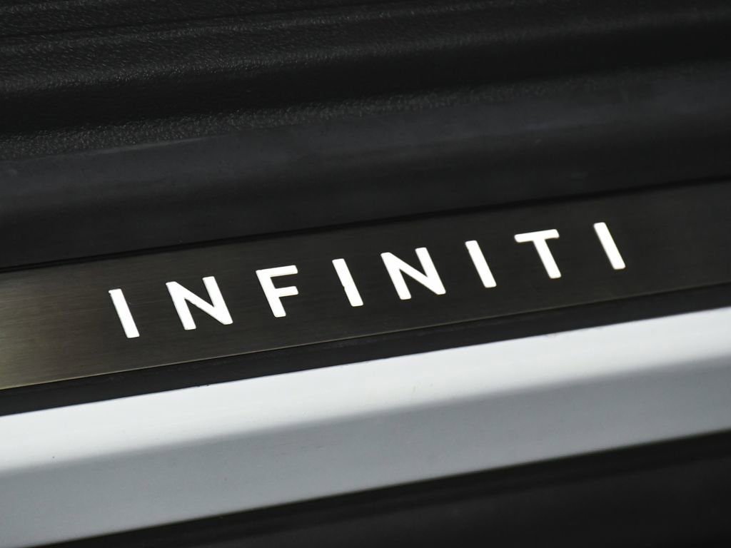 Used 2025 INFINITI QX80 Sensory image 19