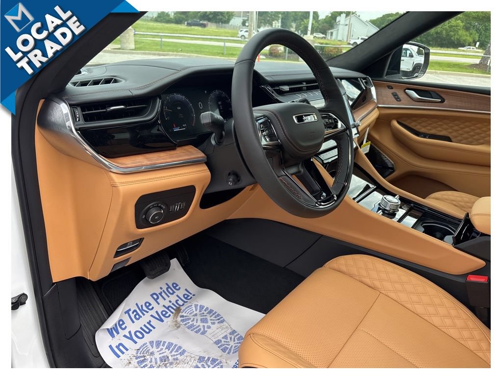Used 2026 Jeep Grand Cherokee L Summit w/ Advanced Protech Group IV AWD/4WD image 58
