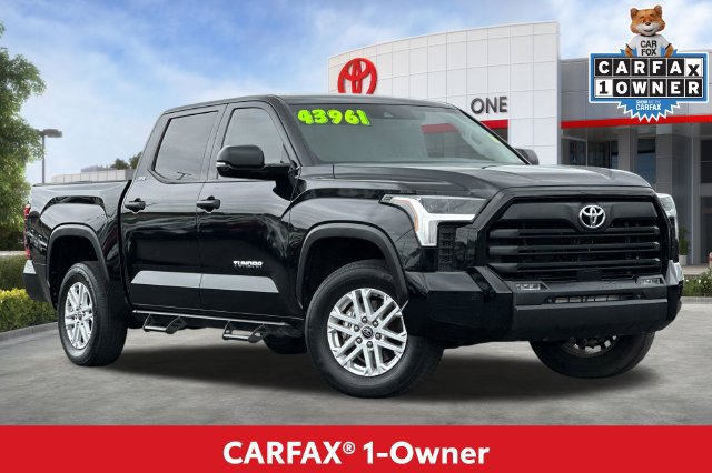 Used 2024 Toyota Tundra SR5 w/ SR5 Convenience Package AWD/4WD image 2